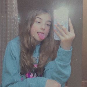 Meet your Posher, Leah